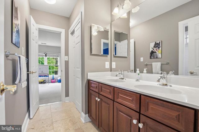 5528 ROAN CHAPEL DR, Haymarket, VA 20169