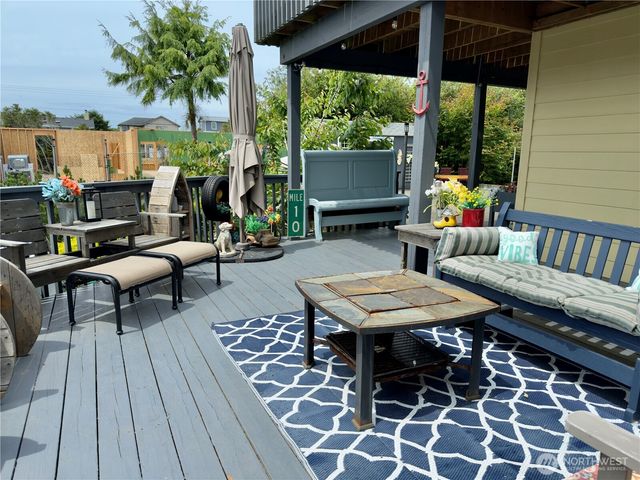 200 Ocean Lake Way NW, Ocean Shores, WA 98569