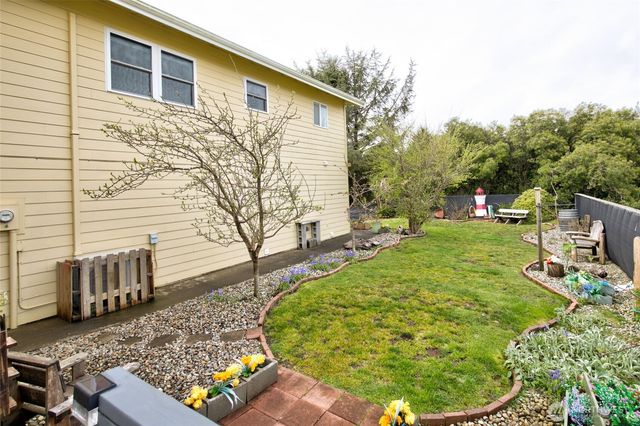 200 Ocean Lake Way NW, Ocean Shores, WA 98569