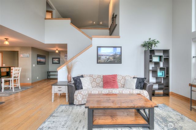 200 Ocean Lake Way NW, Ocean Shores, WA 98569