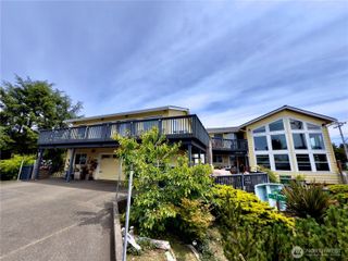 200 Ocean Lake Way NW, Ocean Shores, WA 98569