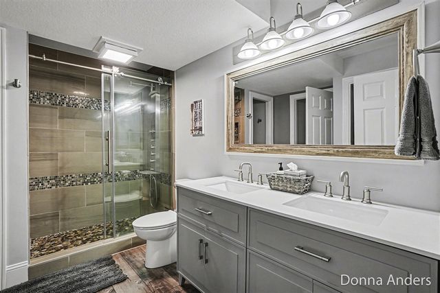 17595 Park Place Circle, Spring Lake, MI 49456