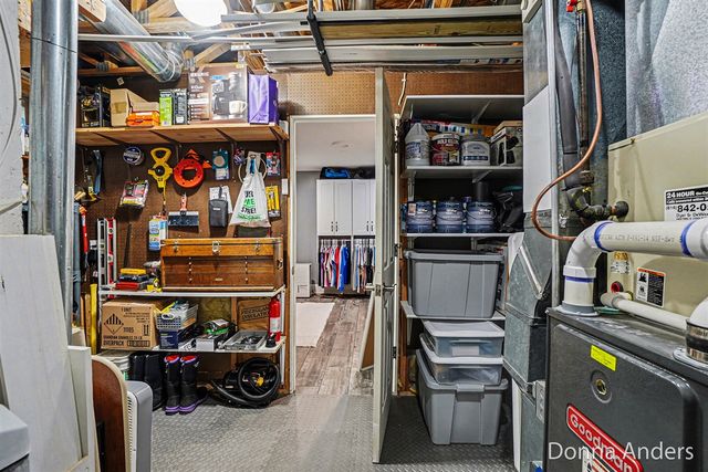 17595 Park Place Circle, Spring Lake, MI 49456