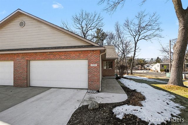 17595 Park Place Circle, Spring Lake, MI 49456