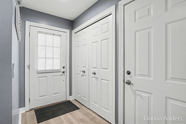 17595 Park Place Circle, Spring Lake, MI 49456