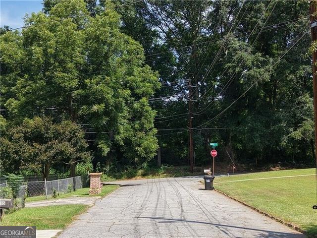 1923 Grove Avenue, East Point, GA 30344
