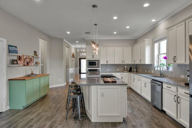 31777 Twin Timbers Lane, Spring, TX 77386