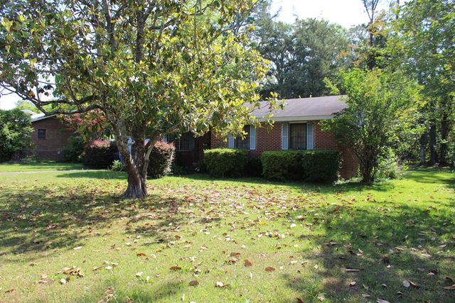 903 Dogwood Trail, Dothan, AL 36301