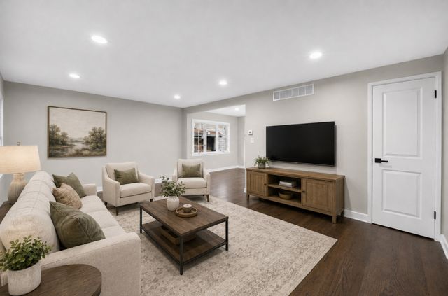 11623 S Aberdeen Street, Chicago, IL 60643