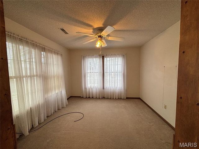 56343 Meyer Trail, Hannibal, MO 63401