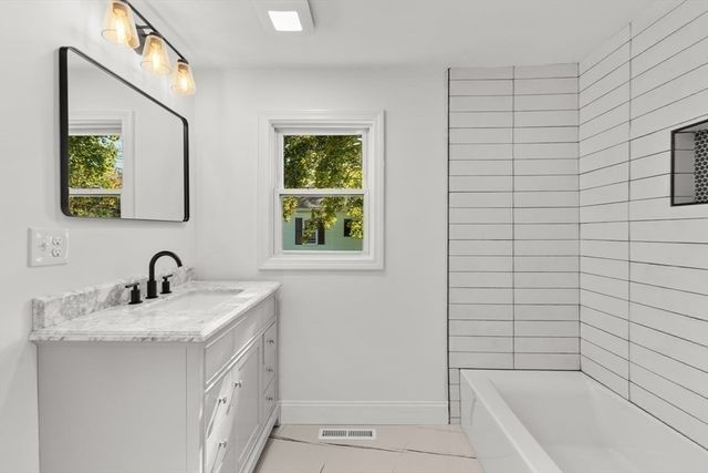 26 Lamb St, Attleboro, MA 02703