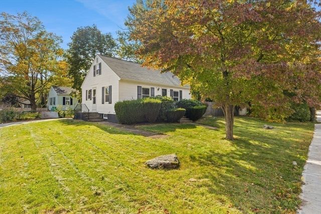 26 Lamb St, Attleboro, MA 02703