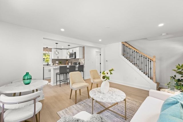 26 Lamb St, Attleboro, MA 02703