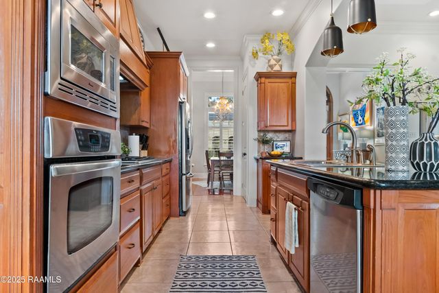 506 Willow Bend, Youngsville, LA 70592