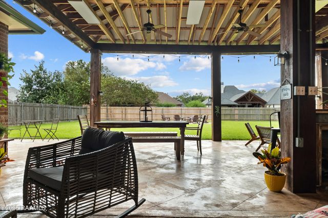 506 Willow Bend, Youngsville, LA 70592