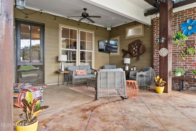 506 Willow Bend, Youngsville, LA 70592
