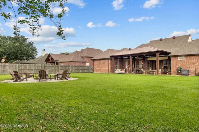 506 Willow Bend, Youngsville, LA 70592