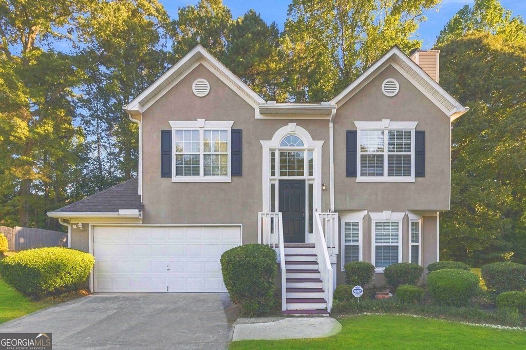 3060 Harvest Circle, Fairburn, GA 30213