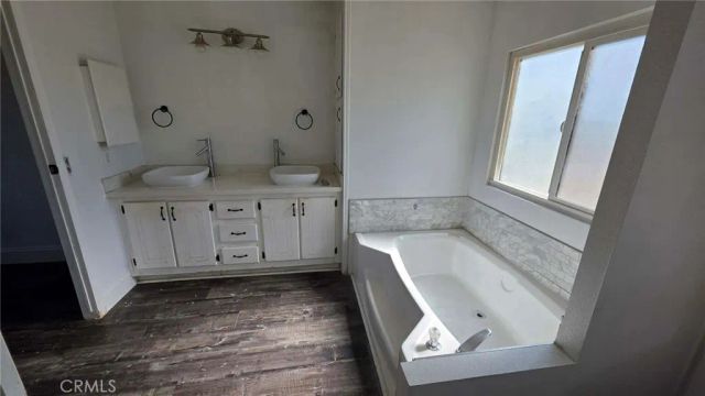 6833 South, Phelan, CA 92371