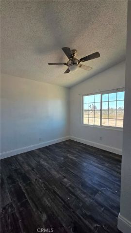 6833 South, Phelan, CA 92371