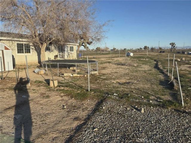 6833 South, Phelan, CA 92371