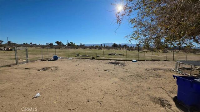 6833 South, Phelan, CA 92371