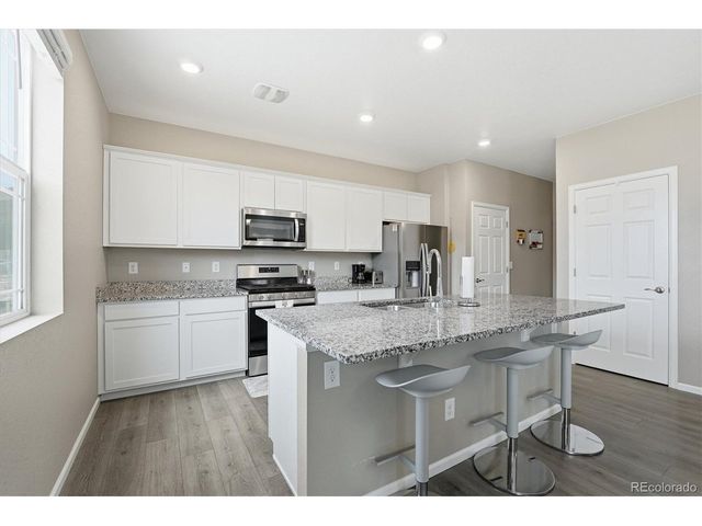 6047 N Halifax Ct, Aurora, CO 80019