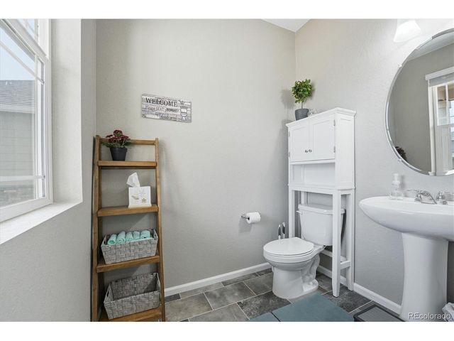6047 N Halifax Ct, Aurora, CO 80019