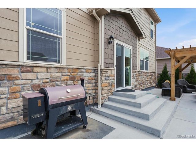 6047 N Halifax Ct, Aurora, CO 80019
