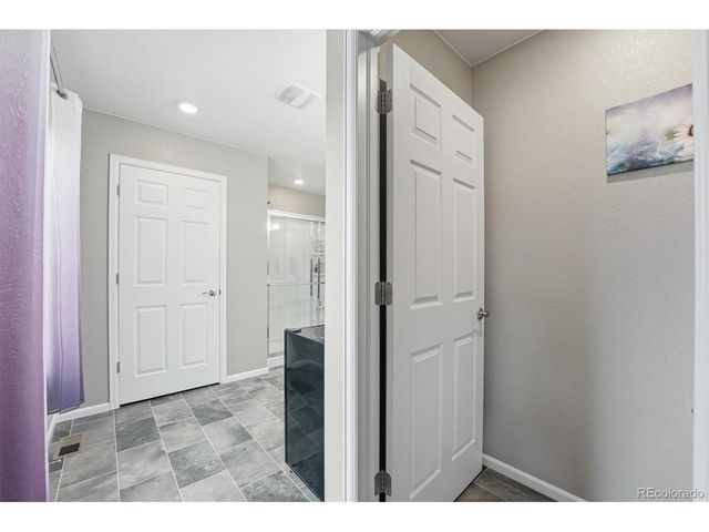 6047 N Halifax Ct, Aurora, CO 80019