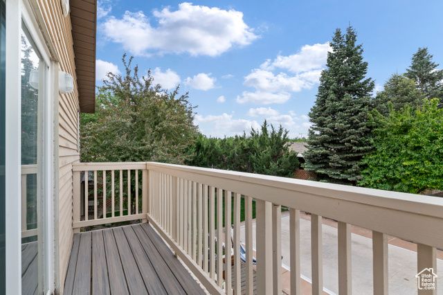 1616 E WATERS LN, Sandy, UT 84093