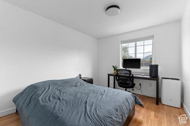 1616 E WATERS LN, Sandy, UT 84093