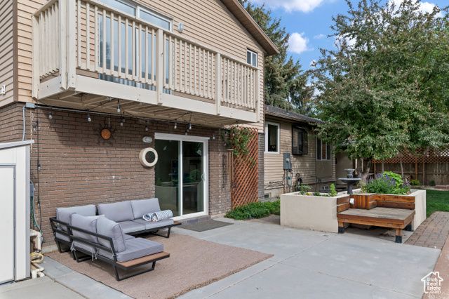 1616 E WATERS LN, Sandy, UT 84093