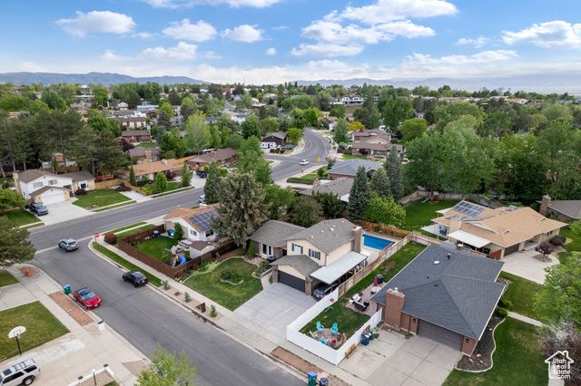 1616 E WATERS LN, Sandy, UT 84093
