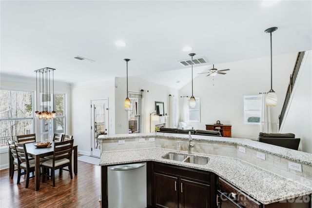 11014 River Oaks Drive NW, Concord, NC 28027