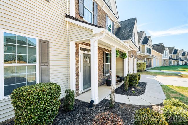 11014 River Oaks Drive NW, Concord, NC 28027