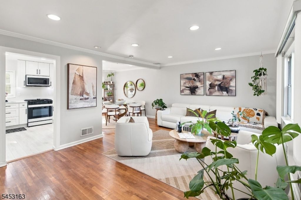 2020 N Stiles St, Linden City, NJ 07036 — photo 5