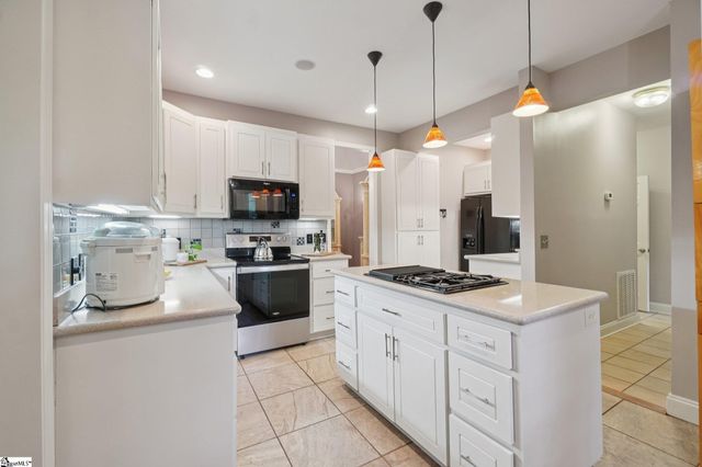 100 Paris Glen Way, Greenville, SC 29609