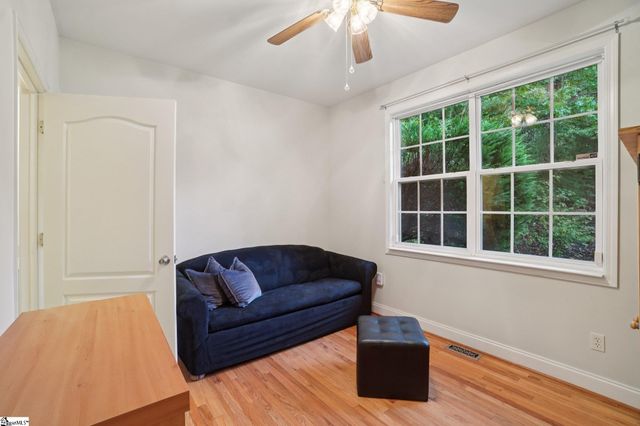 100 Paris Glen Way, Greenville, SC 29609