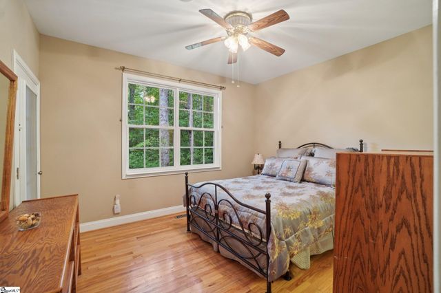 100 Paris Glen Way, Greenville, SC 29609