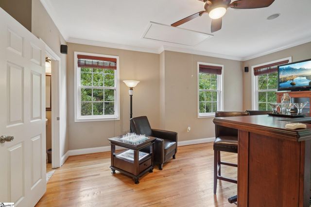 100 Paris Glen Way, Greenville, SC 29609