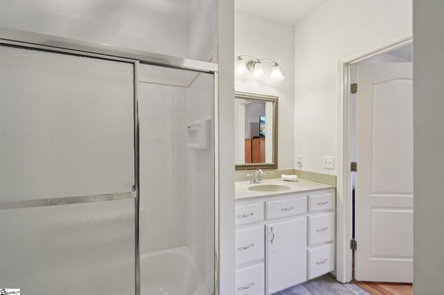 100 Paris Glen Way, Greenville, SC 29609