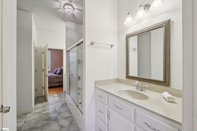 100 Paris Glen Way, Greenville, SC 29609