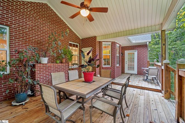 100 Paris Glen Way, Greenville, SC 29609