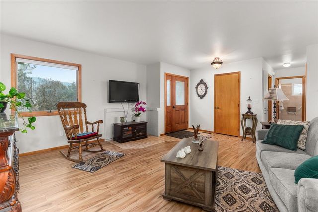 2265 B Sand Canyon Rd, Chewelah, WA 99109