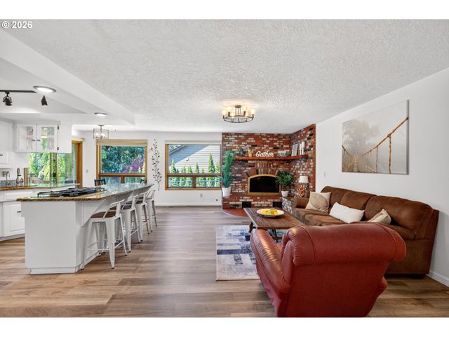 69238 E FAIRWAY Ave, Welches, OR 97067