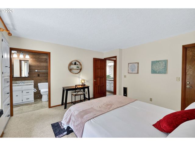 69238 E FAIRWAY Ave, Welches, OR 97067