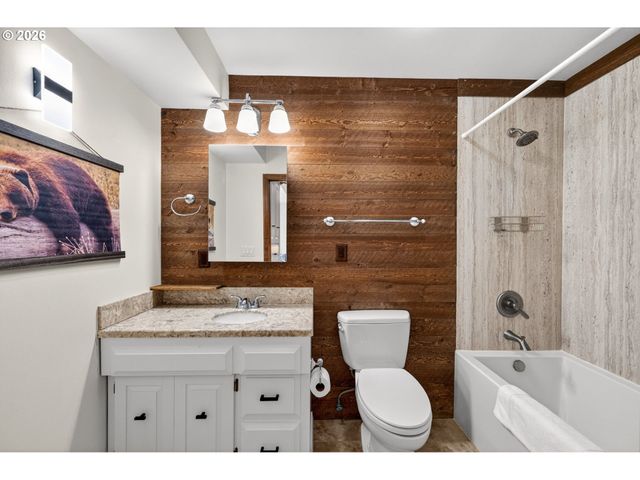 69238 E FAIRWAY Ave, Welches, OR 97067