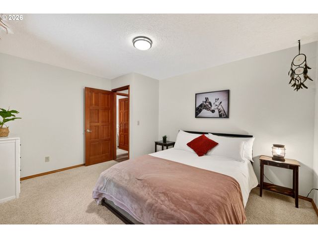 69238 E FAIRWAY Ave, Welches, OR 97067