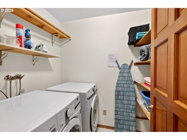 69238 E FAIRWAY Ave, Welches, OR 97067